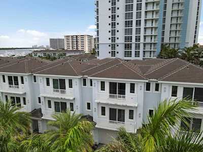 112 N Water Club Court North Palm Beach, FL 33408