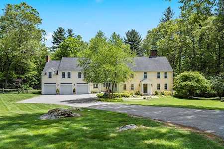 20 Ledge Rock Rd Concord, MA 01742