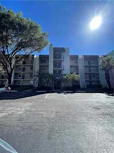 9230 Lagoon Pl #210 Davie, FL 33324