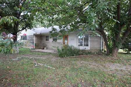 2198 Harrodsburg Rd Lexington, KY 40503