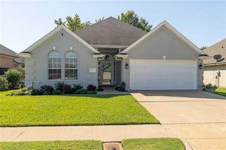 9122 San Joaquin Trail Fort Worth, TX 76118