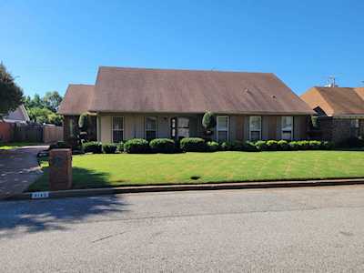 8143 S Creekside Cir Memphis, TN 38016