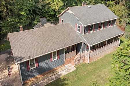 8979 Twin Lake Drive Kernersville, NC 27284