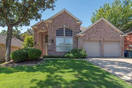 2212 Knob Hill Drive Corinth, TX 76210