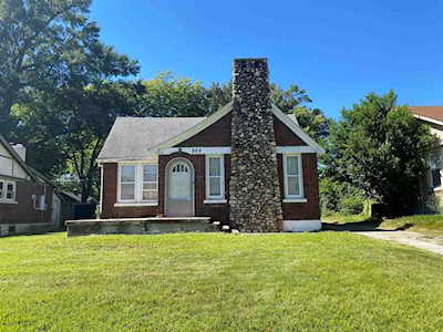 899 Dickinson St Memphis, TN 38107