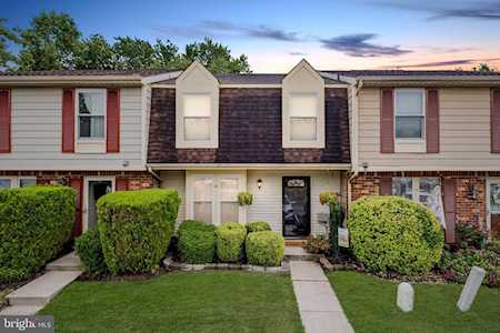 20 Forestview Ct Marlton, NJ 08053