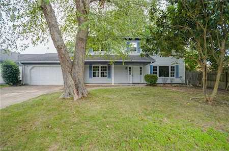 756 Pine Lake Dr Virginia Beach, VA 23462