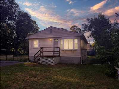 115 Wood St Warwick, RI 02889