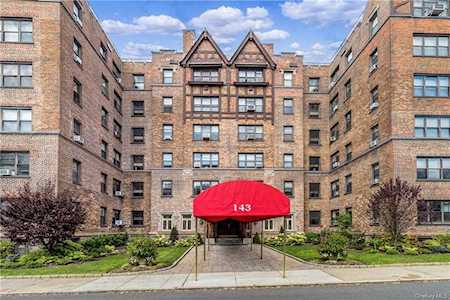 143 Garth Road #6R Scarsdale, NY 10583