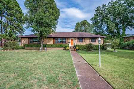 492 Harwin Dr Hampton, VA 23666
