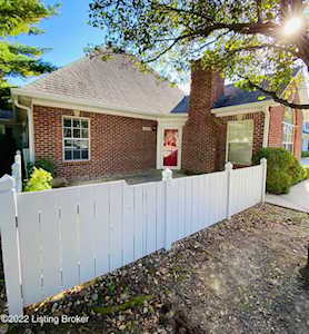 3008 Parkstone Ct Louisville, KY 40241