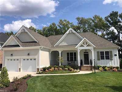 2813 Martins Point Way Chesapeake, VA 23321