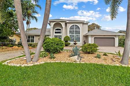 3801 NE 26th Ave Lighthouse Point, FL 33064
