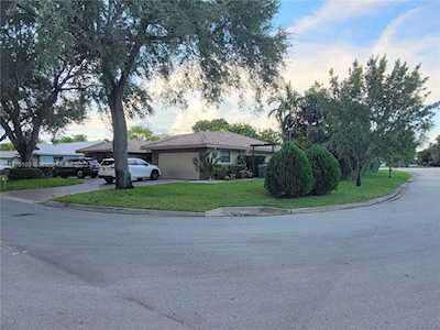 9315 NW 3rd St Coral Springs, FL 33071