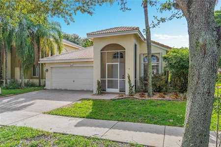 6537 E Sandpiper Dr Coconut Creek, FL 33073