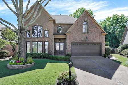 532 Warwick Willow Cv Collierville, TN 38017