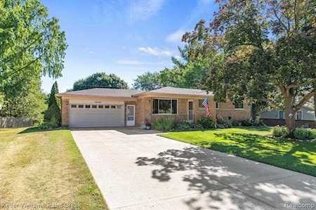 64548 Wicklow Hill Washington, MI 48095