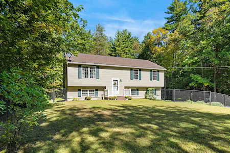 91 Carriage Hill Rd Epsom, NH 03234