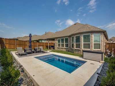 9500 Trailway Drive Oak Point, TX 75068