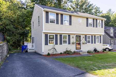6 Karnoustie Way Nashua, NH 03062