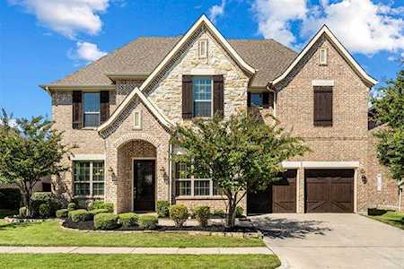 8252 Bonny Bank The Colony, TX 75056