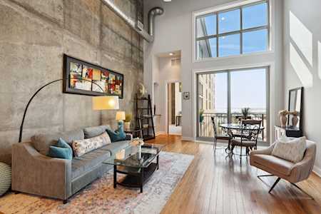 150 Bee St Charleston, SC 29401