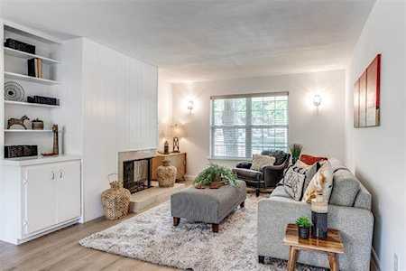 7832 Royal Ln #215 Dallas, TX 75230
