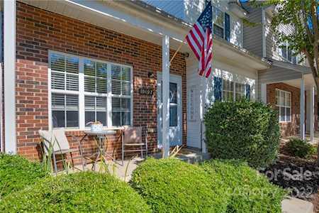 10107 Frosty Ln Charlotte, NC 28216