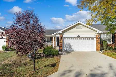 10264 Highbury Ln St Louis, MO 63123