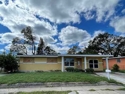 1150 Lewis Drive Daytona Beach, FL 32117