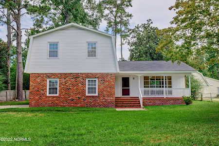 221 Pilgrim Circle Wilmington, NC 28401