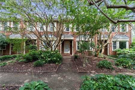1023 Llewellyn Mews Norfolk, VA 23507