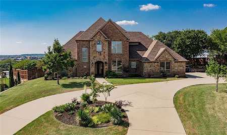 724 Flamingo Circle Burleson, TX 76028