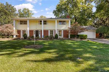 907 New England Avenue Centerville, OH 45429