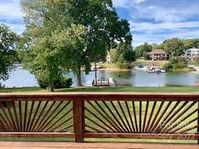 20521 Lagoona Dr Cornelius, NC 28031