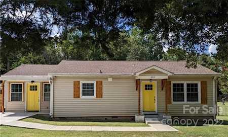 2210 Weddington Rd Matthews, NC 28105