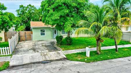 501 SW 9th Street Delray Beach, FL 33444