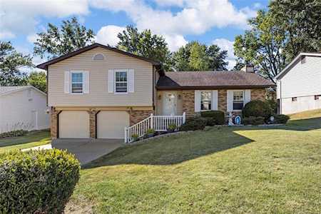 637 Willow Wood Ct St Charles, MO 63303