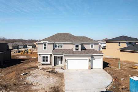 9316 Saddletop St Lenexa, KS 66227