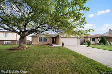 38342 Sleigh Sterling Heights, MI 48310