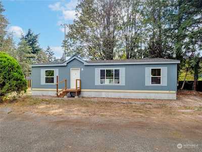 3995 NW Dyes Inlet Ln Bremerton, WA 98312
