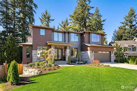 4251 151st Ave SE Bellevue, WA 98006
