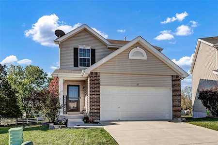 121 Bridgeton Dr Wentzville, MO 63385