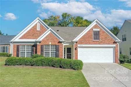 5215 Wrens Nest Ln Charlotte, NC 28269