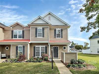 4046 Center Place Dr Harrisburg, NC 28075
