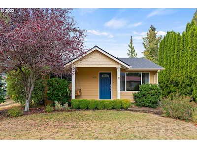 438 SW 5th AVE Canby, OR 97013