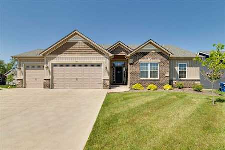 1001 Pine Creek Dr Wentzville, MO 63385