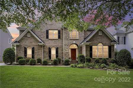 16046 Glen Miro Dr Huntersville, NC 28078