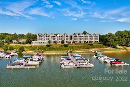 637 Williamson Rd Mooresville, NC 28117