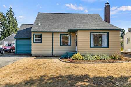 1028 20th Ave Longview, WA 98632